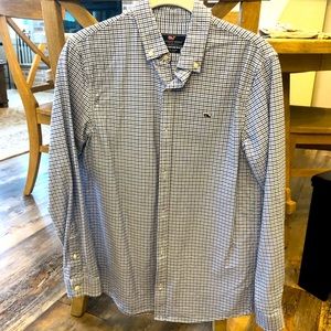 Vineyard Vines Boys Whale long sleeve shirt. Size 16